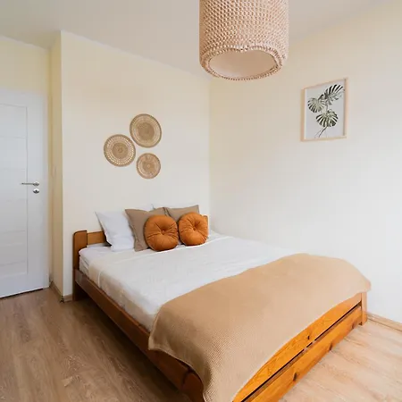 - 3 - Lift - Parking-new Building Apartment Breslau